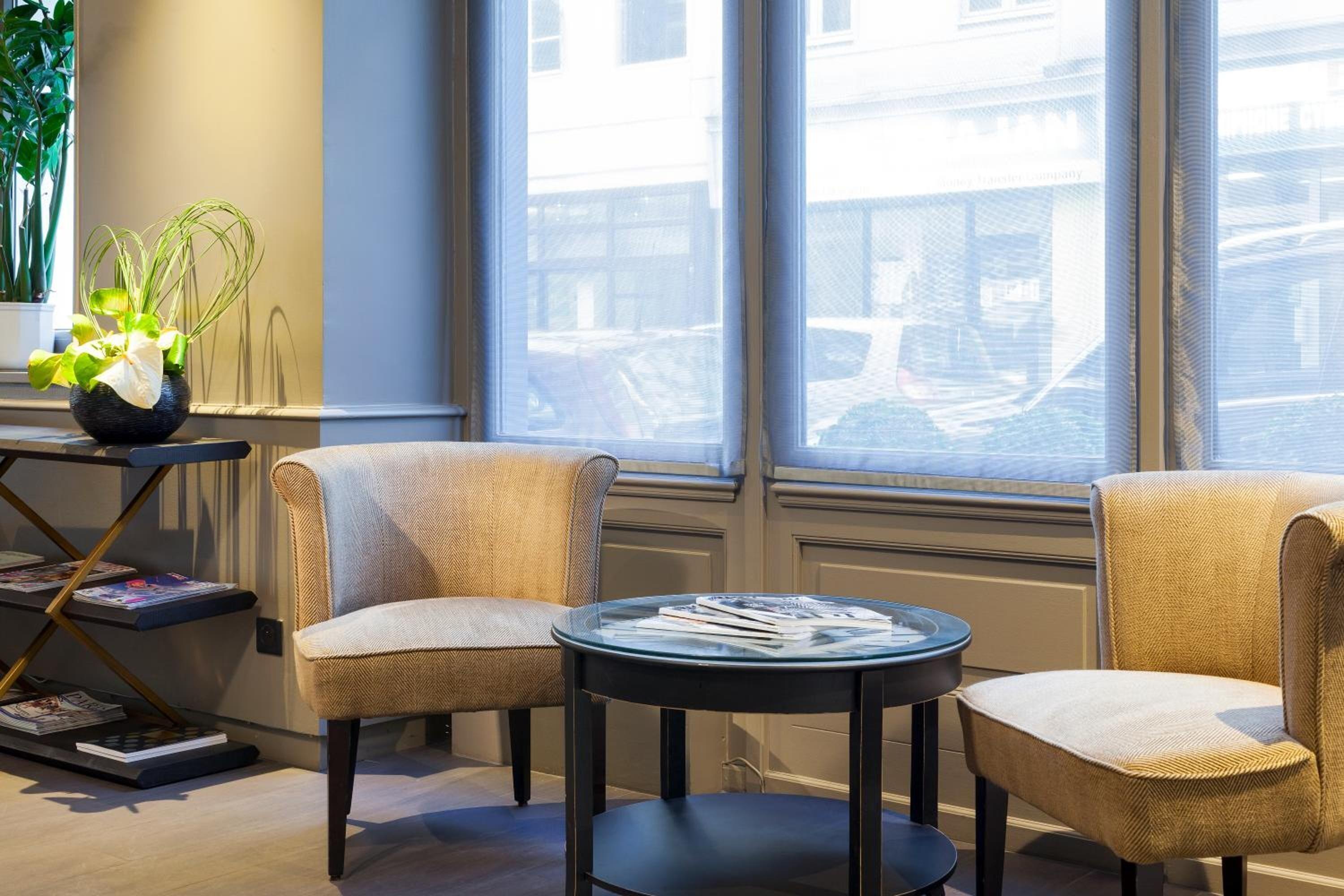 Hotel Appia La Fayette Paris